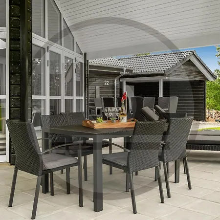 Holiday home 4 Bedroom Cozy In Ebeltoft