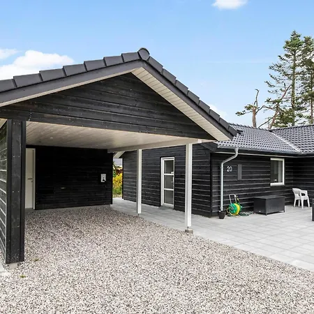 Holiday home 4 Bedroom Cozy In *